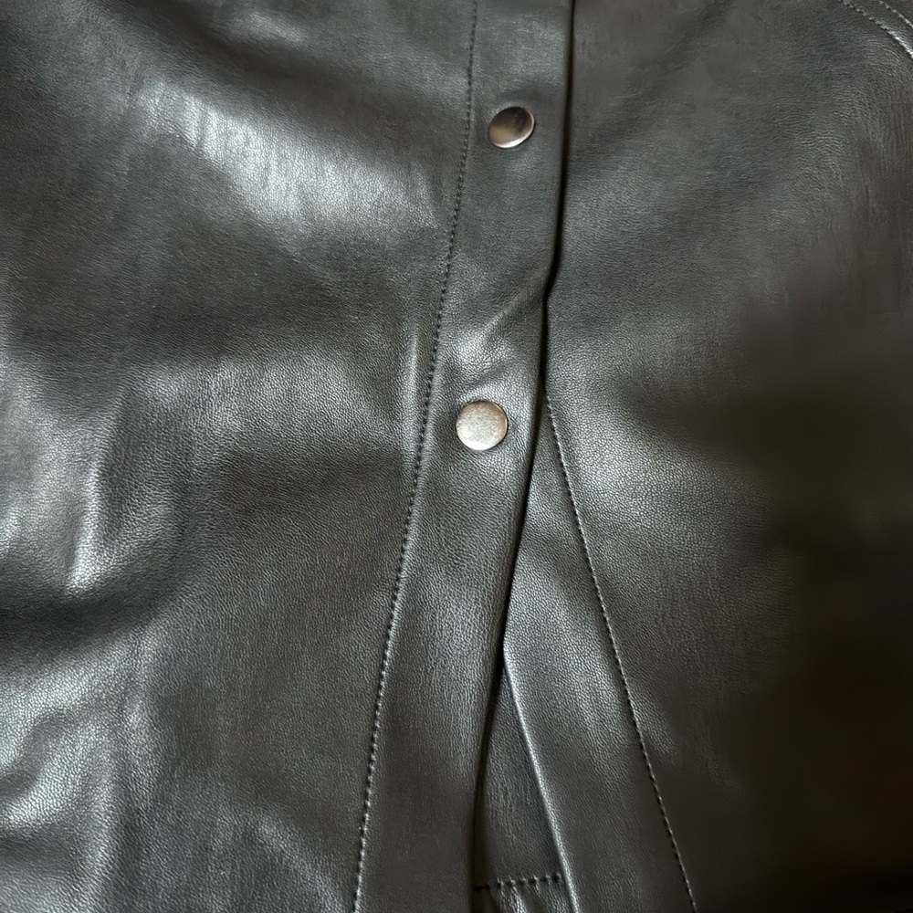 Zara Black Mini Wrap Faux Leather Skort - Picture 6 of 10